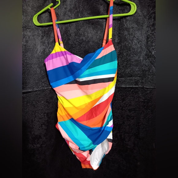 La Blanca Other - NWT LA Blanca one piece bathing suit size 10